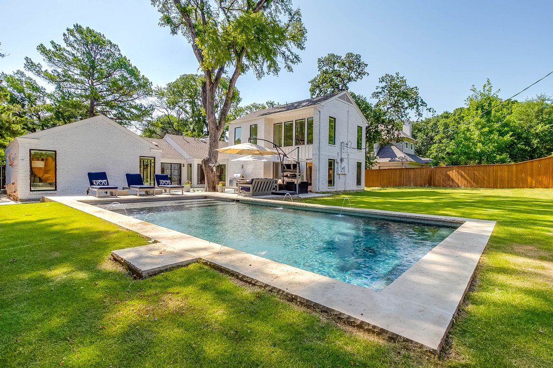 Montgomery Getaway — view 3