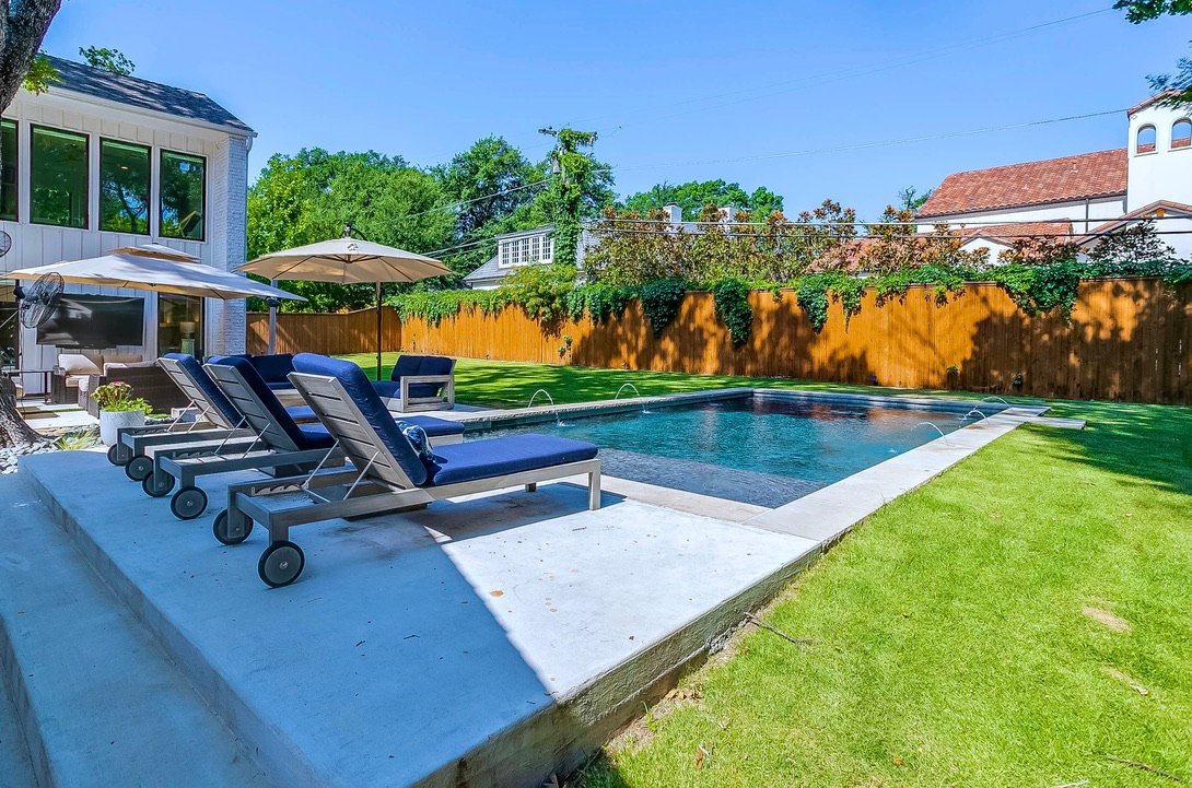 Montgomery Getaway — view 2